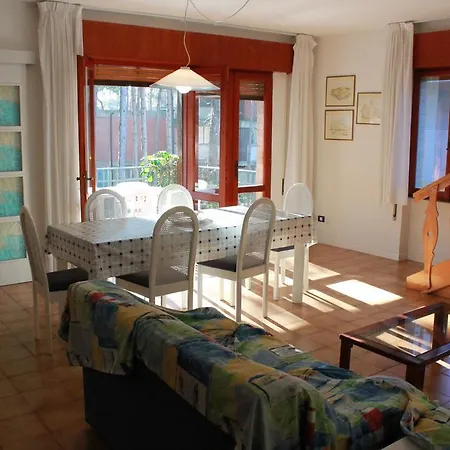Apartment Arco Della Luna *