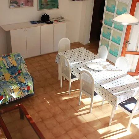 Apartment Arco Della Luna