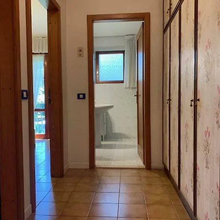 Apartment Arco Della Luna